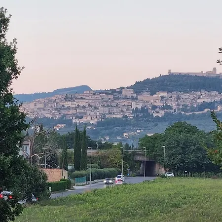 Eccociqua Assisi Apartment
