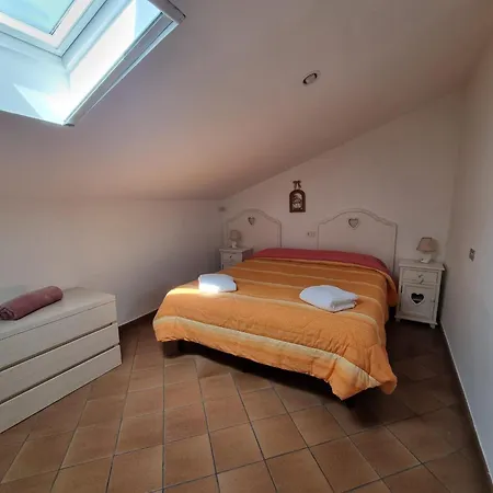 Eccociqua Assisi 아파트 *